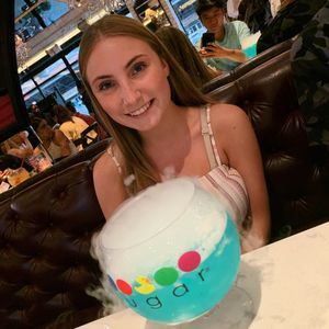 Meet your Posher, Victoria